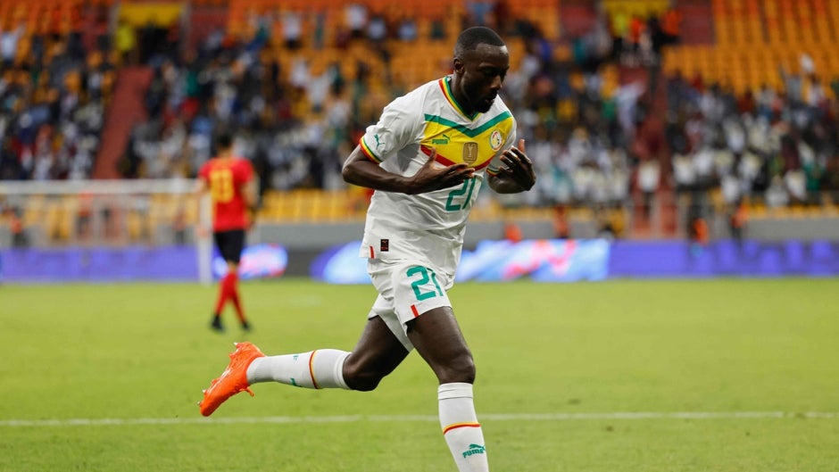 Sabaly, sustituido por lesión en el Mozambique - Senegal (0-1)