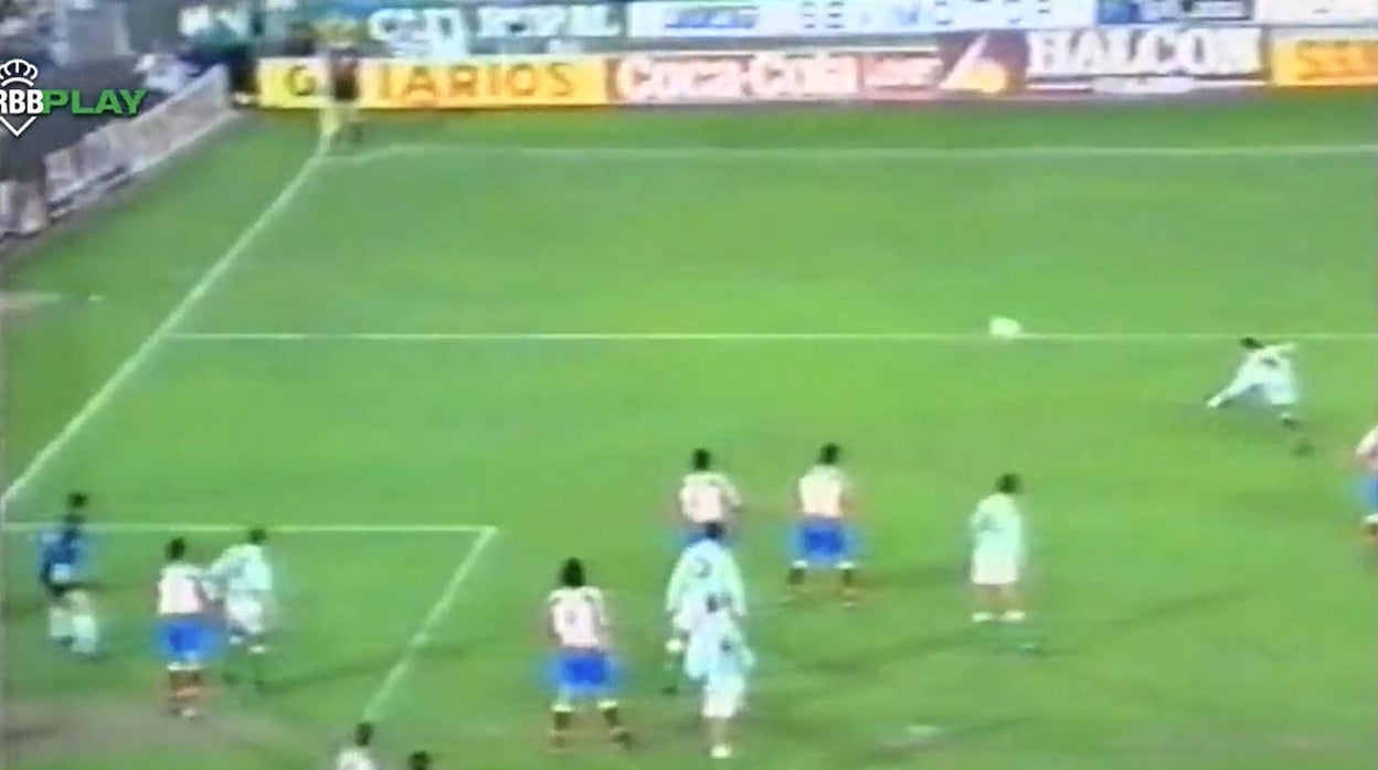 Gol de volea de Márquez frente al Atlético de Madrid