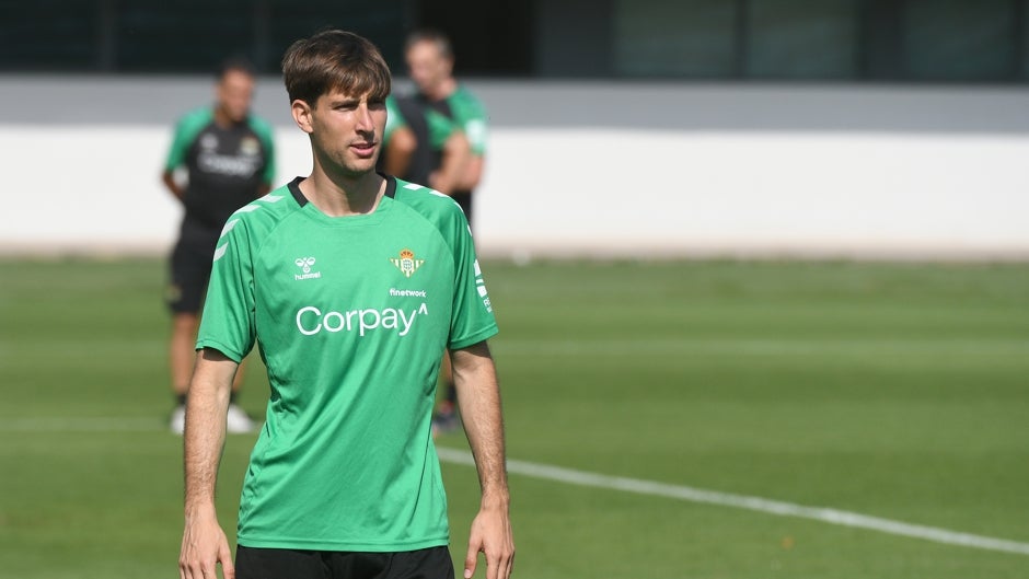 Miranda, Joaquín y la posibilidad de llevar el dorsal 17 del Betis: «Sería un orgullo»