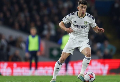 Marc Roca, durante un partido con el Leeds