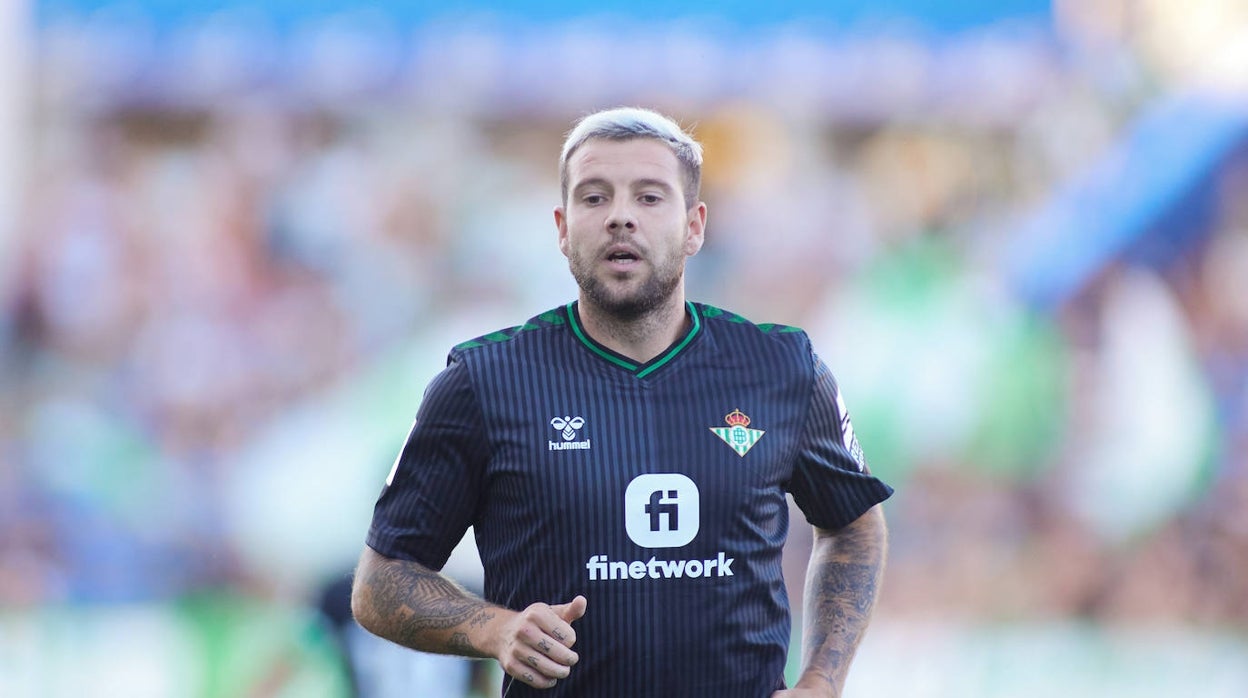 Aitor, durante el amistoso entre el Betis y el Burnley disputado en Huelva