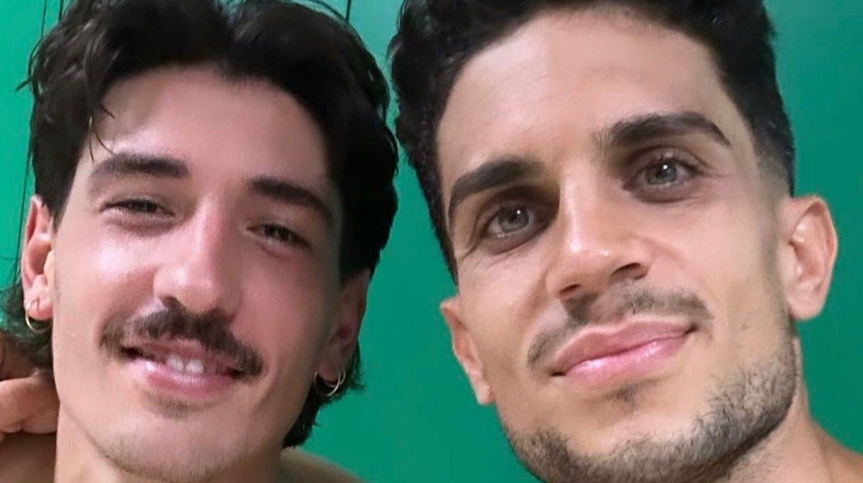 Bellerín y Bartra se entrenaron en la ciudad deportiva en el día del debut liguero