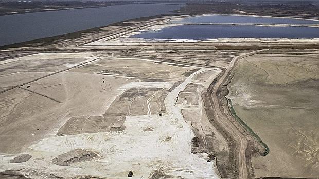 Vista aérea de las balsas de fosfoyesos en Huelva