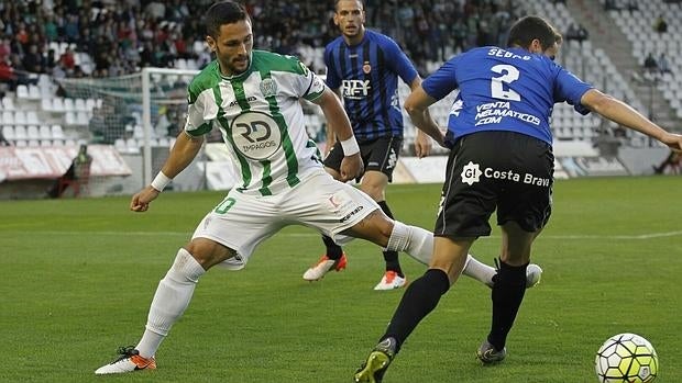 Florin Andone, esta noche, en el partido del Córdoba ante el Girona