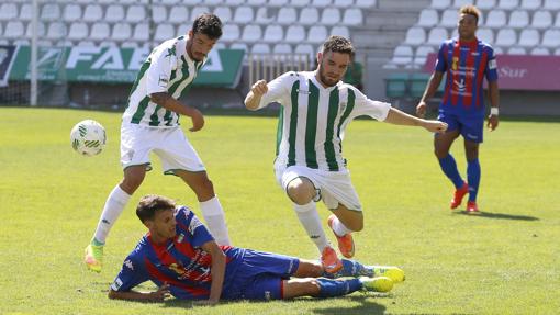 El Córdoba B, en el partido ante el Extremadura