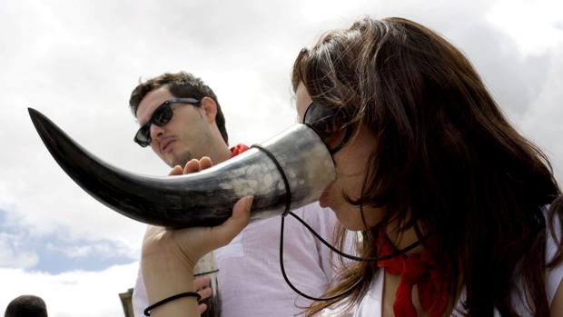 Una joven durante los Sanfermines