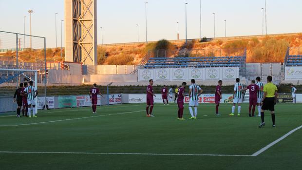 El filial no pudo con el Jumilla en el Ciudad de Lucena