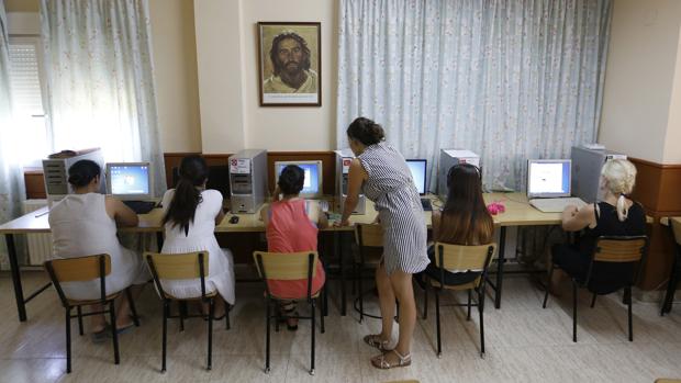 Fuente de Vida y Red Madre también reciben a mujeres enviadas por el Ayuntamiento