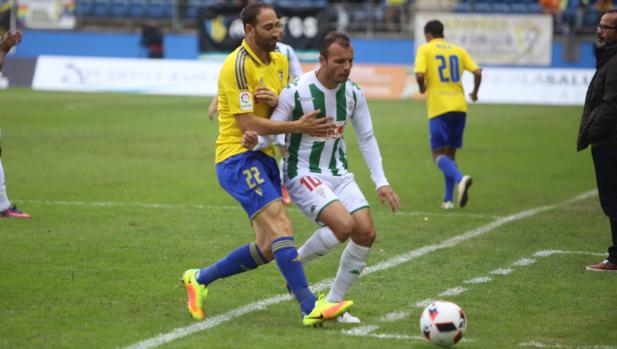 Imagen del Cádiz CF-Córdoba CF de esta tarde en el Carranza