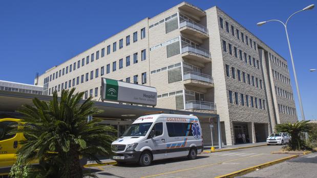 Dimite el gerente del hospital investigado por la Fiscalía por las listas de espera
