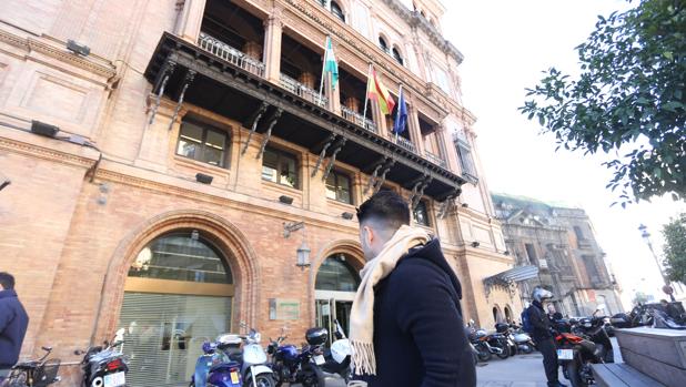 Francisco, un joven que se enfrenta a un embargo por el impuesto de sucesiones