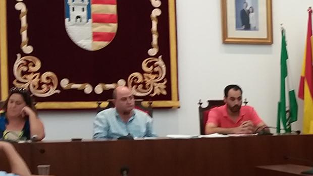 Embargan las cuentas del alcalde y un exedil de IU condenados por acoso laboral