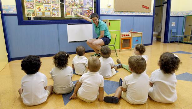 En Andalucía hay alrededor de 15.000 trabajadores en guarderías infantiles