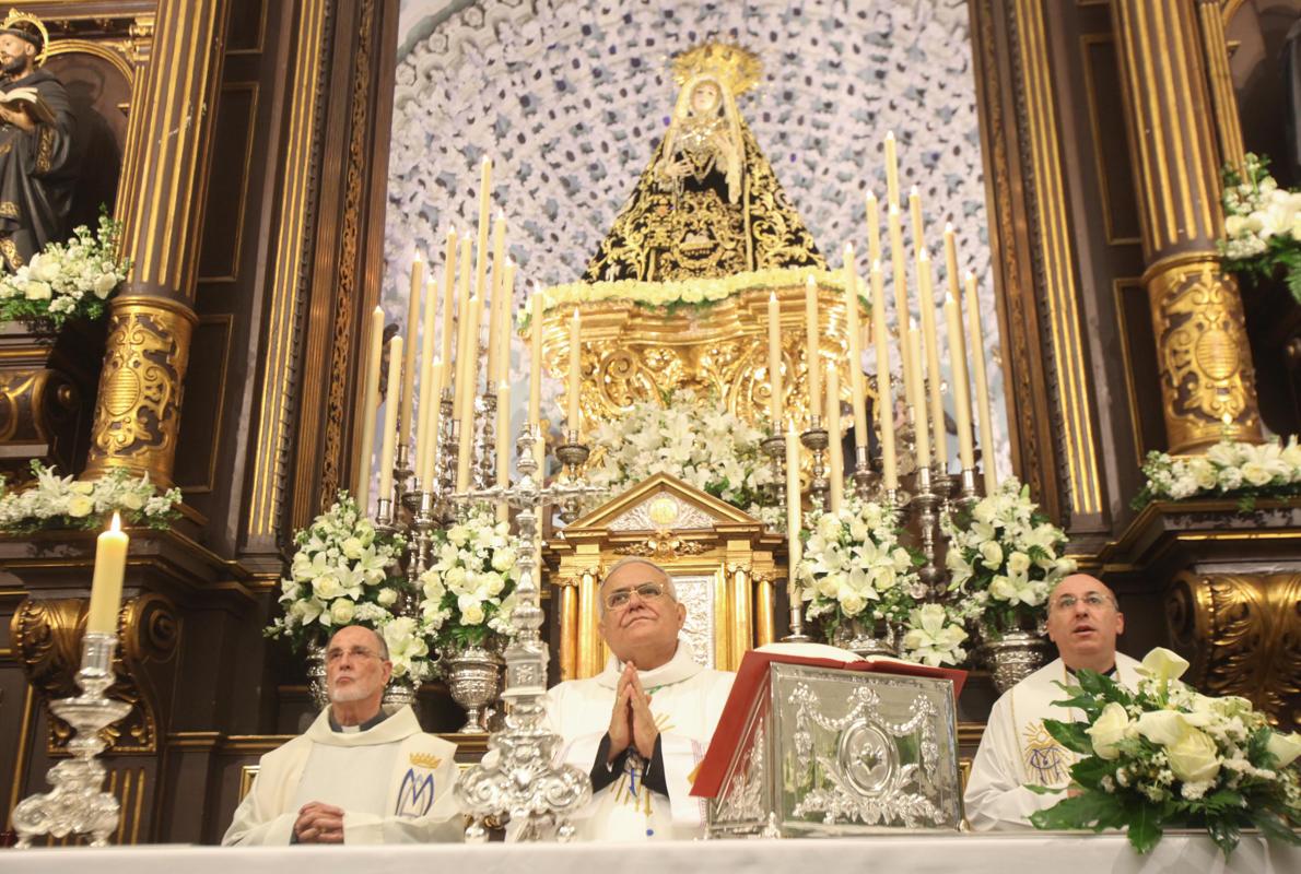 Demetrio Fernández, durante la fiesta de regla de los Dolores