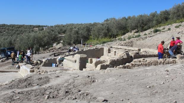 El yacimiento de Torreparedones en Baena desata la polémica entre alcaldes socialistas