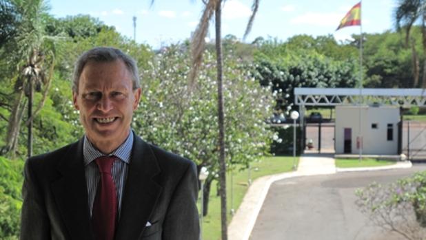 Manuel de la Cámara Hermoso, en la embaja de Brasil