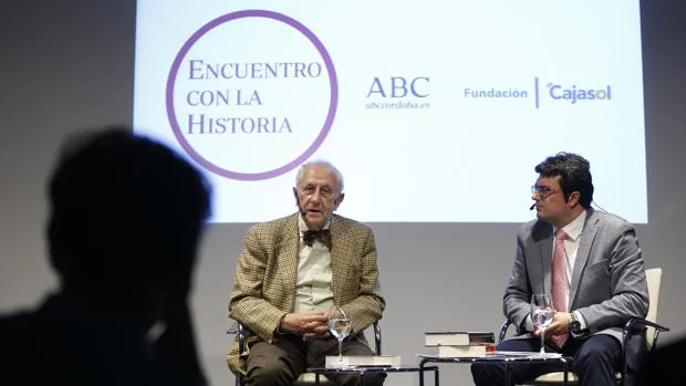 Inocencio Arias, junto al director de ABC Córdoba, Francisco J. Poyato