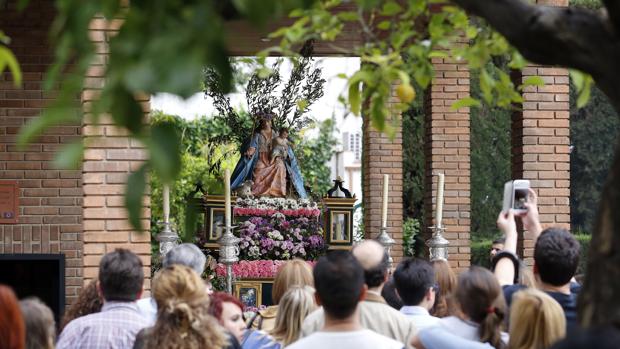 La Divina Pastora convoca al sol