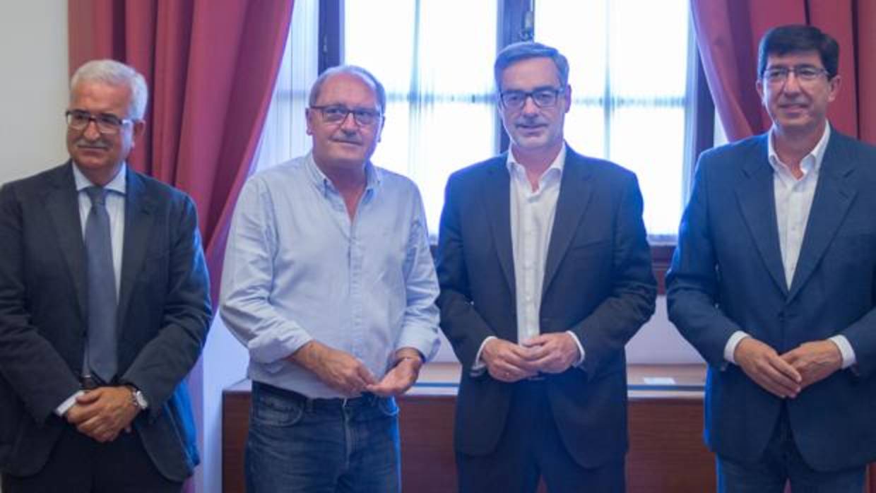 Jiménez Barrios, Cornejo, Villegas y Marín, este lunes en la reunión