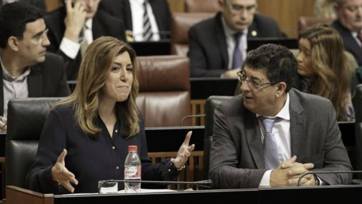 Susana Díaz junto a Diego Valderas en el Parlamento andaluz