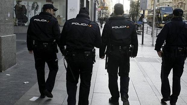 Agentes de la Policía Nacional