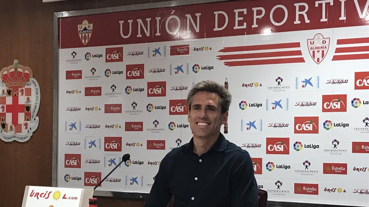 Corona, director deportivo del Almería, ha hablado este miércoles sobre el futuro de Josema