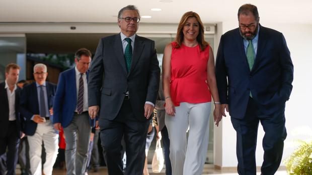 Susana Díaz se fija como reto cerrar este 2017 con menos de 800.000 parados en Andalucía