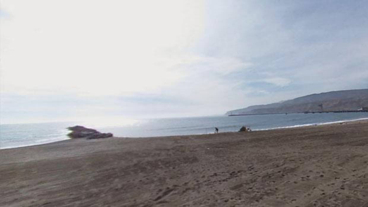 Playa del Zapillo en Almería