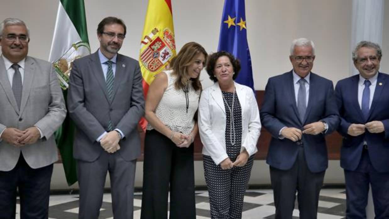 Susana Díaz se ha reunido este martes con los rectores de las diez universidades públicas de Andalucía