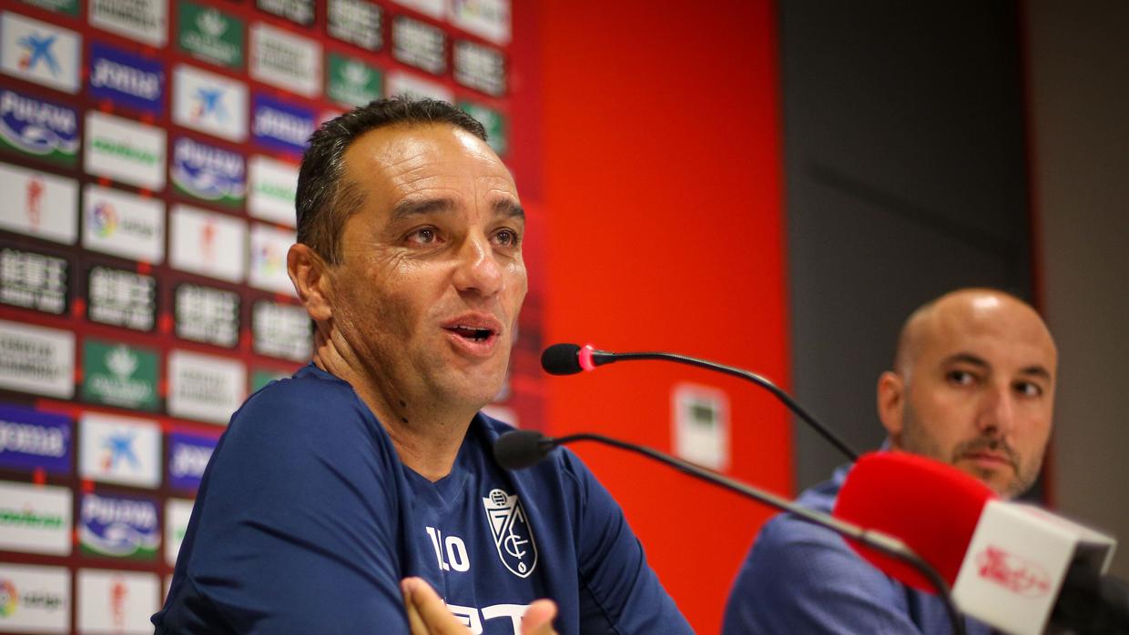 El entrenador del Granada, José Luis Oltra