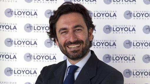 El director de Emprendimiento de la Universidad Loyola, Estebán Almirón