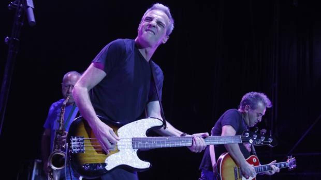 Hombres G, anoche, sobre el escenario de La Axerquía