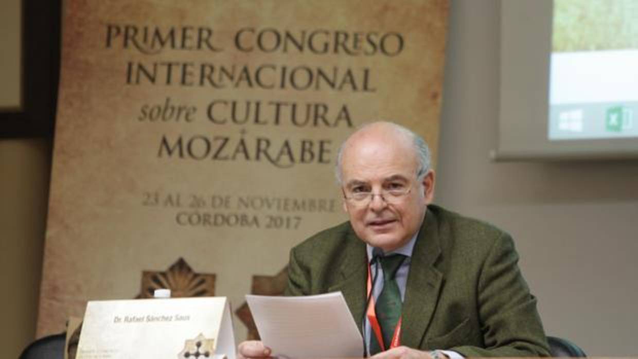 El profesor Rafael Sánchez Saus, durante su conferencia