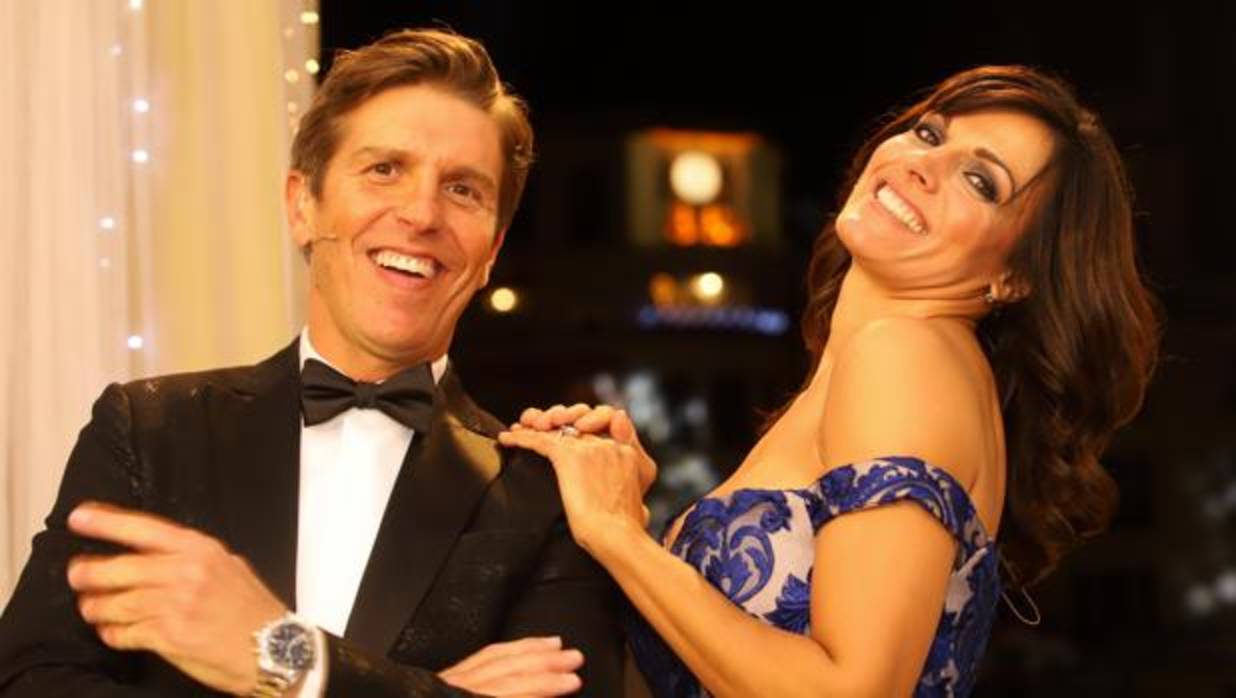 Manuel Díaz y Eva Pedraza, en la presentación de las campanadas