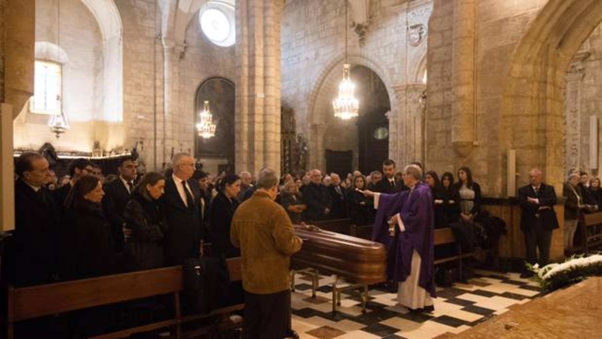 Funeral de José García Marín en la iglesia de San Nicolás