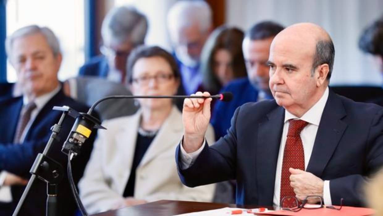 El exconsejero de Presidencia de la Junta de Andalucía, Gaspar Zarrías, este miércoles en el juicio
