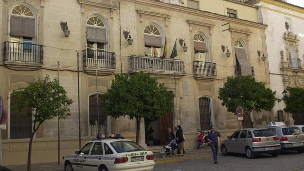El PP de Montilla critica que el PSOE «deja pasar el tiempo» para evitar el pago de 21.000 euros