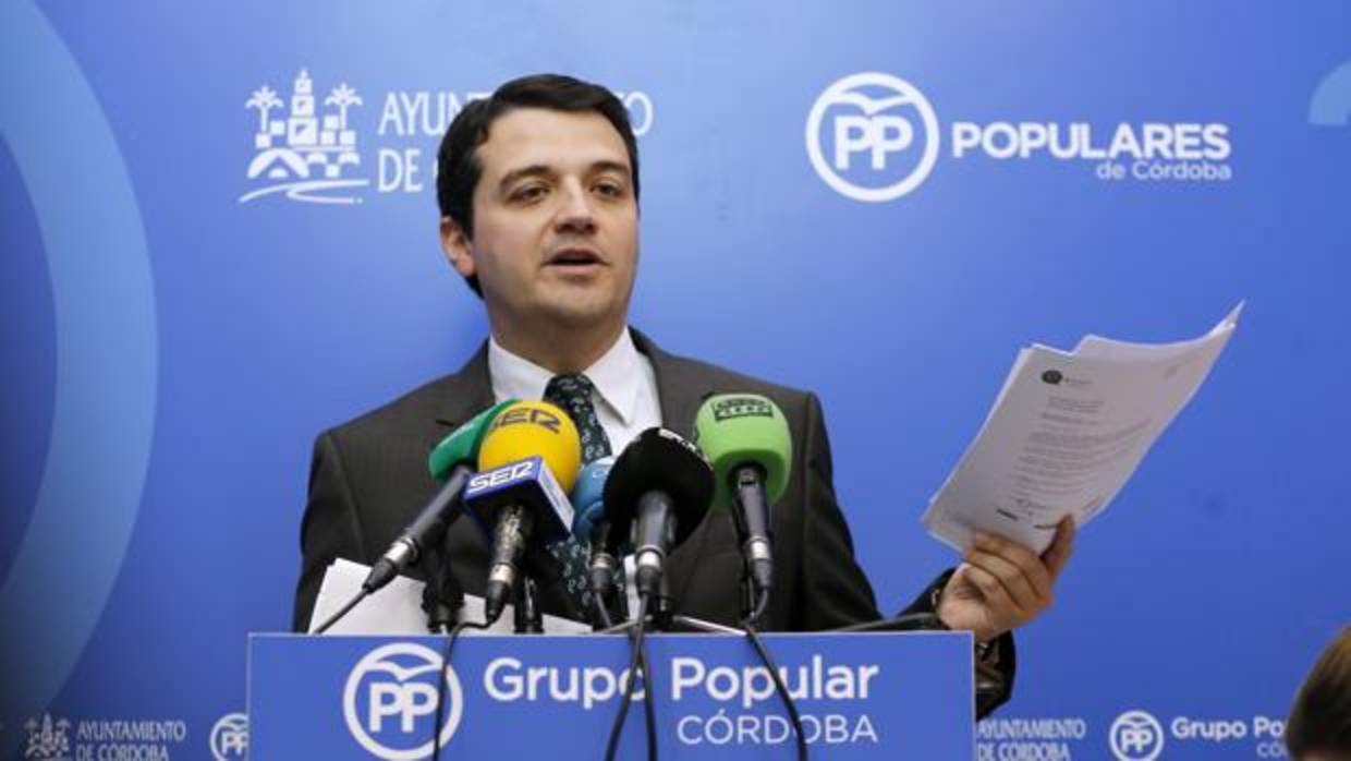 El portavoz municipal del PP, José María Bellido, durante una comparecencia
