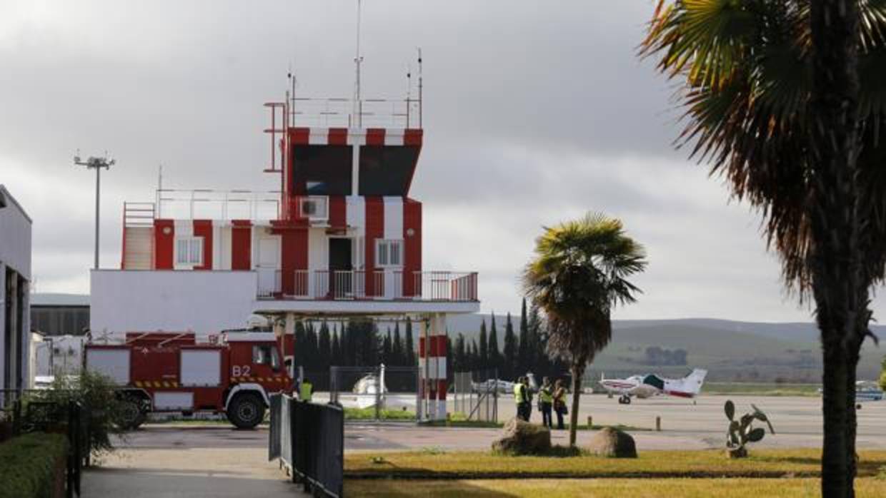 Torre de control del aeropuerto de Córdoba