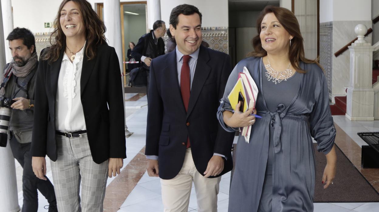 Juanma Moreno Bonilla y Carmen Crespo