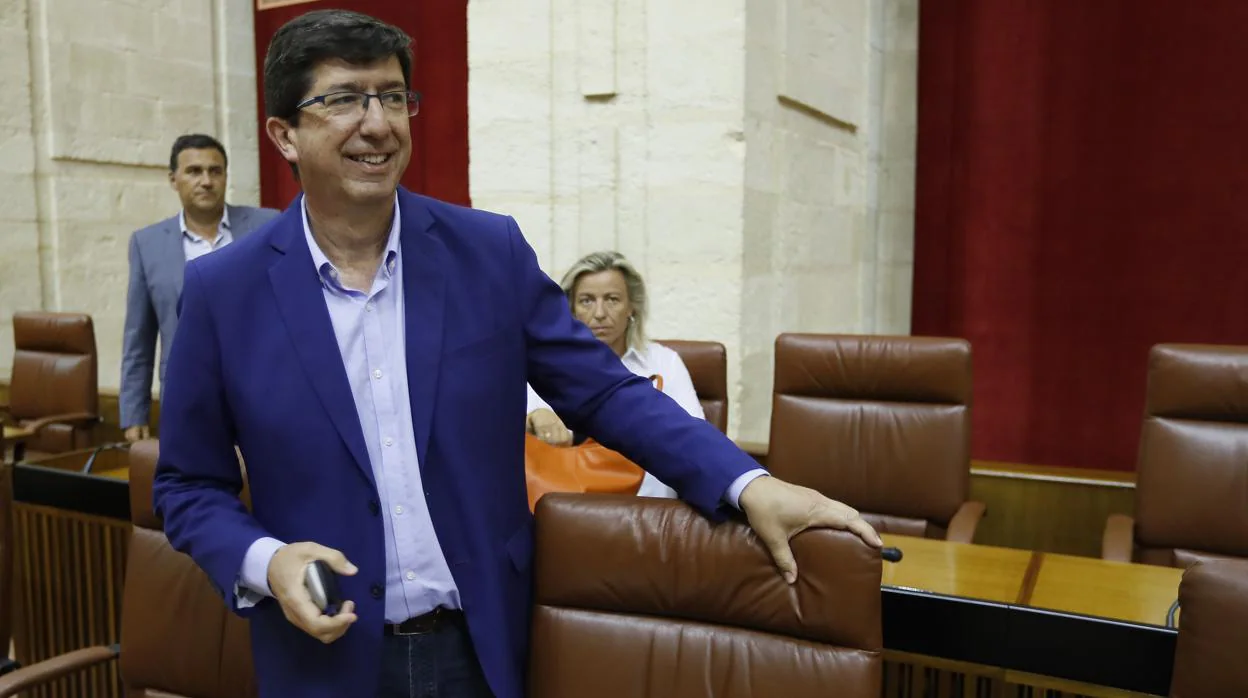 El portavoz de Ciudadanos, Juan Marín, en el pleno del Parlamento de Andalucía en Sevilla