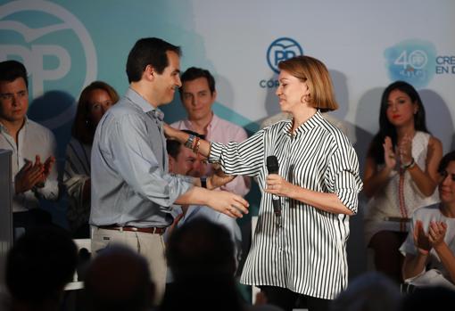 Nieto junto a María Dolores de Cospedal