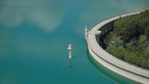 Imagen del embalse de los Bermejales