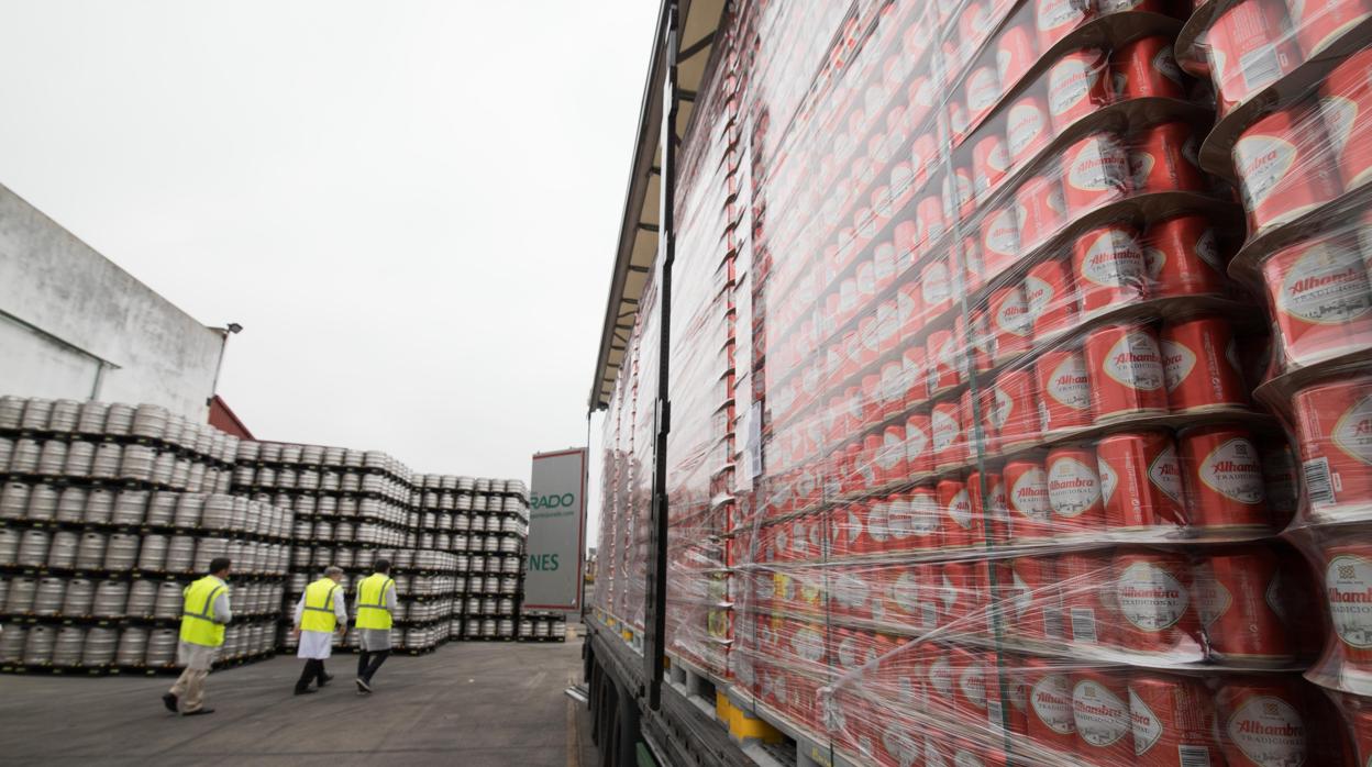 Los lotes de cerveza preparados para ser disfribuidos desde la fábrica