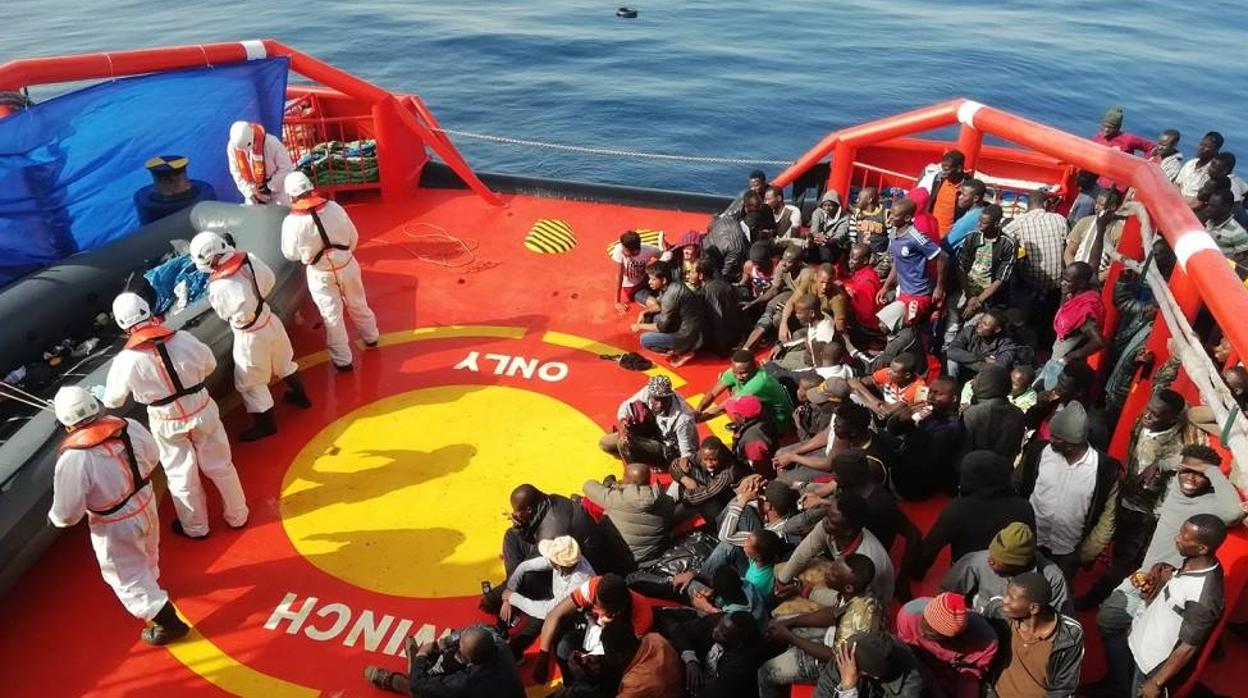 Imagen de Salvamento Marítimo de un rescate este mes de julio en Almería.