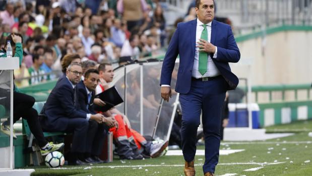 Córdoba CF | Sandoval tiene quince días para diseñar otro milagro