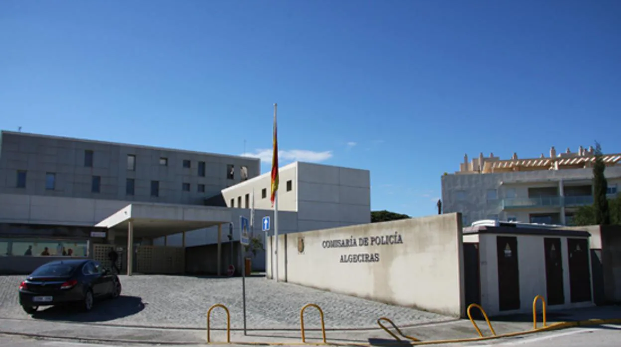 Imgen de la comisaría de la Policía Nacional de Algeciras