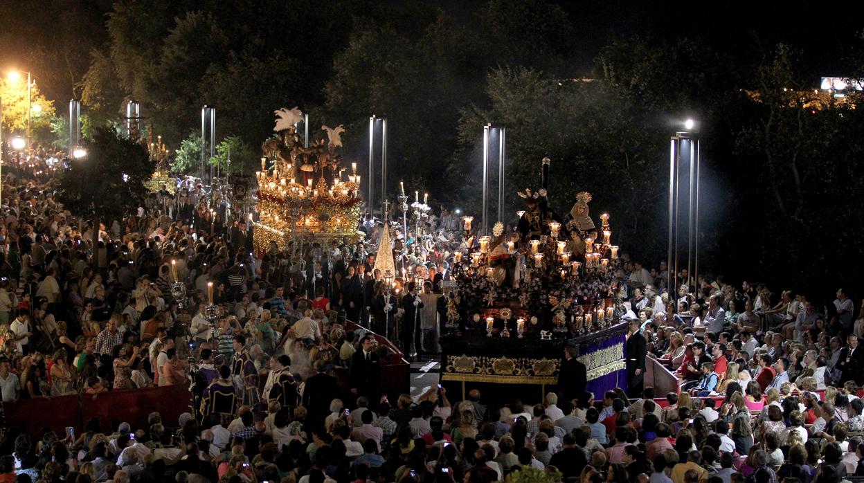 El Vía Crucis Magno de Córdoba en Octubre Genera Expectación y Debate en el Mundo Cofrade