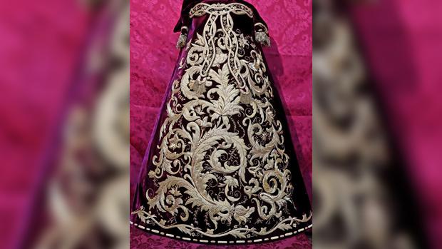 Así es la nueva saya de la Virgen del Rosario de Córdoba