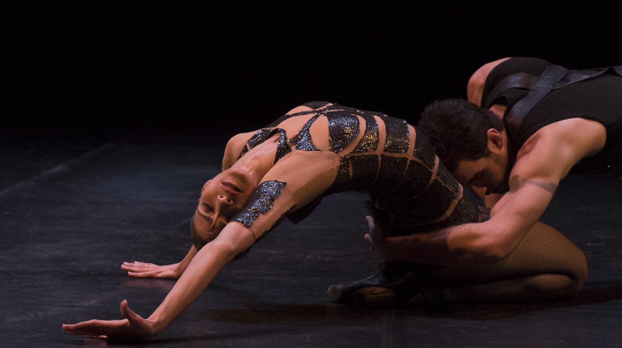 Un momento del ballet «Carmen» de Víctor Ullate